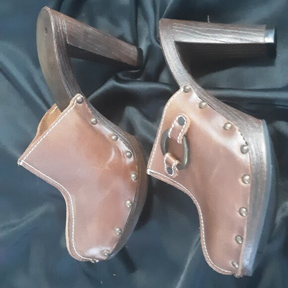 Coconuts By Matisse Raskin - Picture 2 of 4